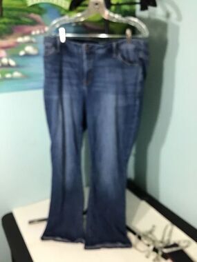 Chelsea high-rise jeans